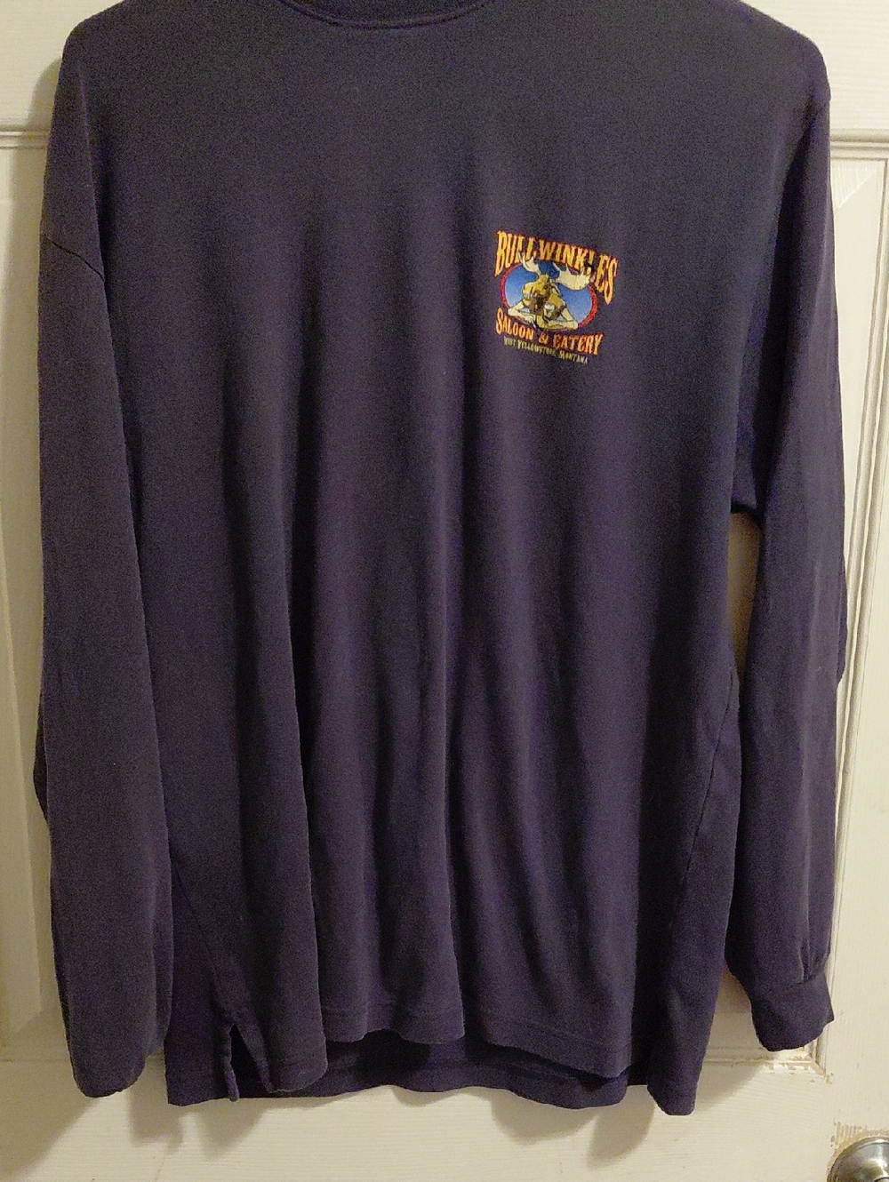 BULLWINKLE SALOON LONG SLEEVE T-SHIRT SIZE MED $4.00